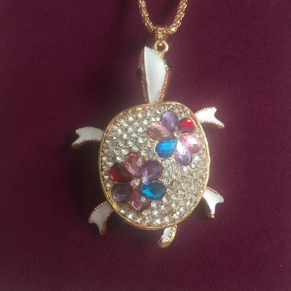 NWT Flower Turtle Necklace